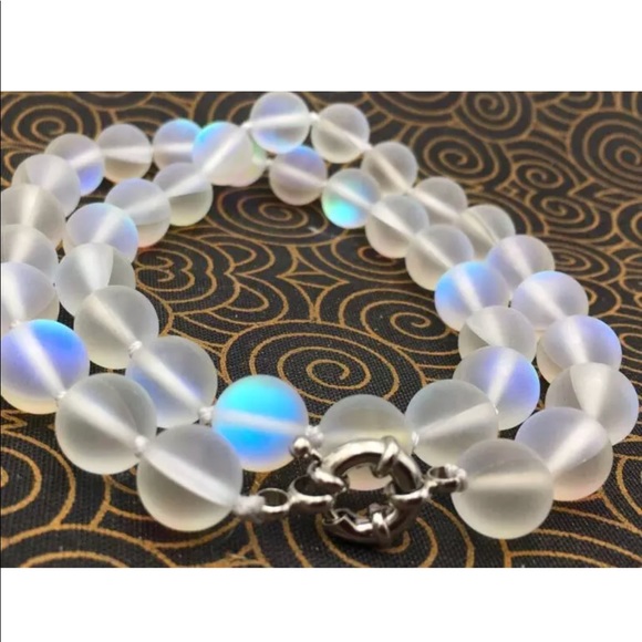 Round Gleamy🌈🌔Moonstone Beaded Necklace 🌙✨NWT - Picture 4 of 6